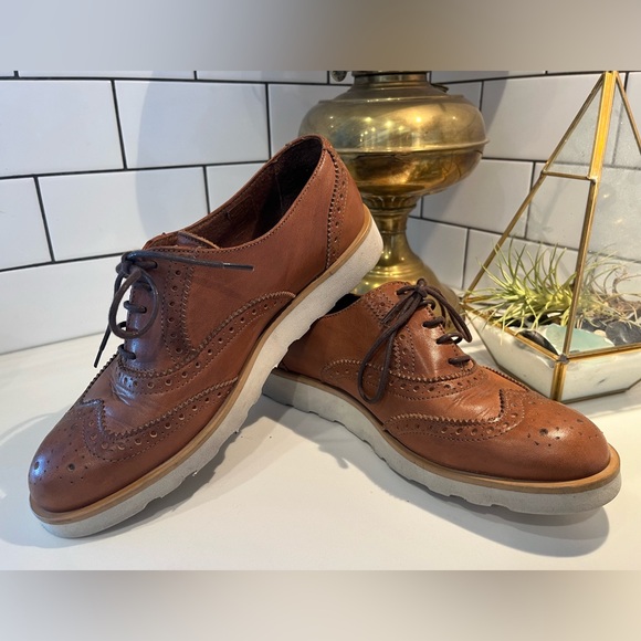 Size 39 Gravity Pope women’s oxfords - Picture 2 of 6